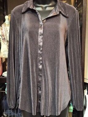 RO&DE Steel Gray Plisse Pleated Button-up Blouse Size Medium